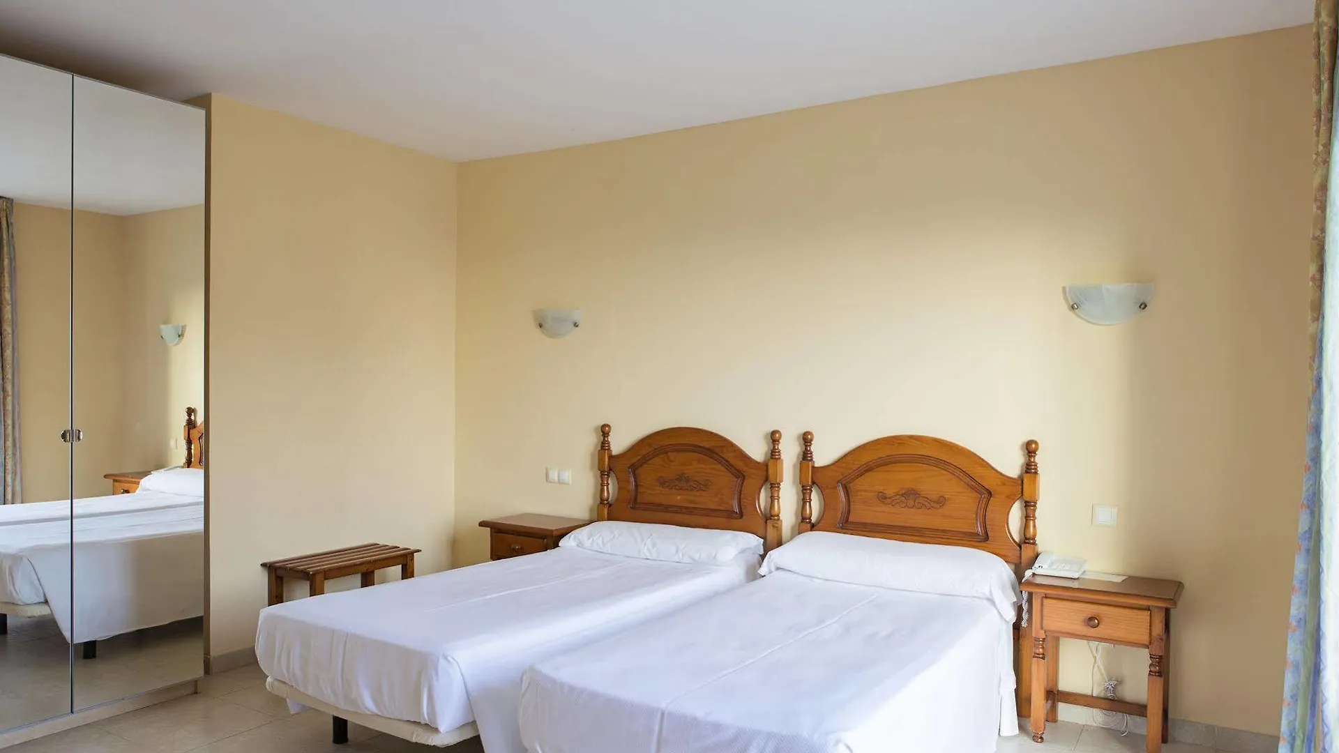 ***  מאלגה Hotel Eliseos ספרד